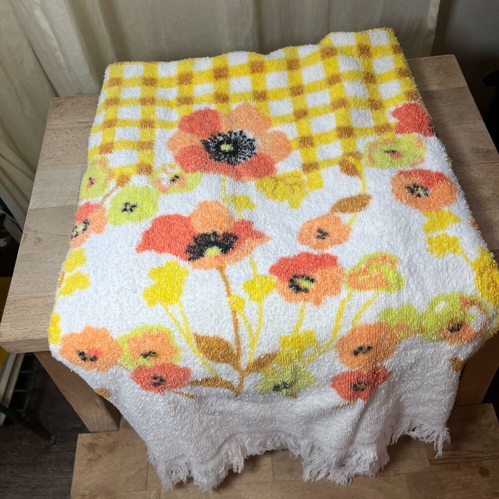 Vintage Cone Yellow Gingham & Floral Bath Towel - Cottagecore - Picture 2 of 7